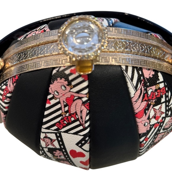 Betty Boop Embossed Diamonds Handbag NWT - Picture 8 of 11